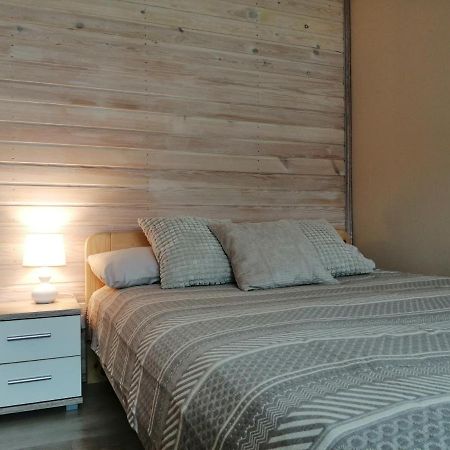 Apartamenti Miera Osta Liepāja Esterno foto