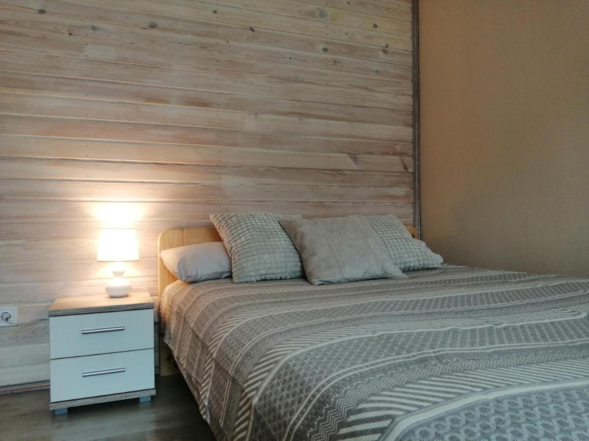 Apartamenti Miera Osta Liepāja Esterno foto