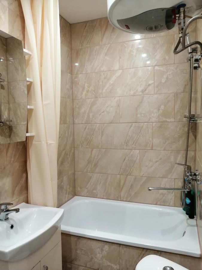 Apartamenti Miera Osta Liepāja Esterno foto